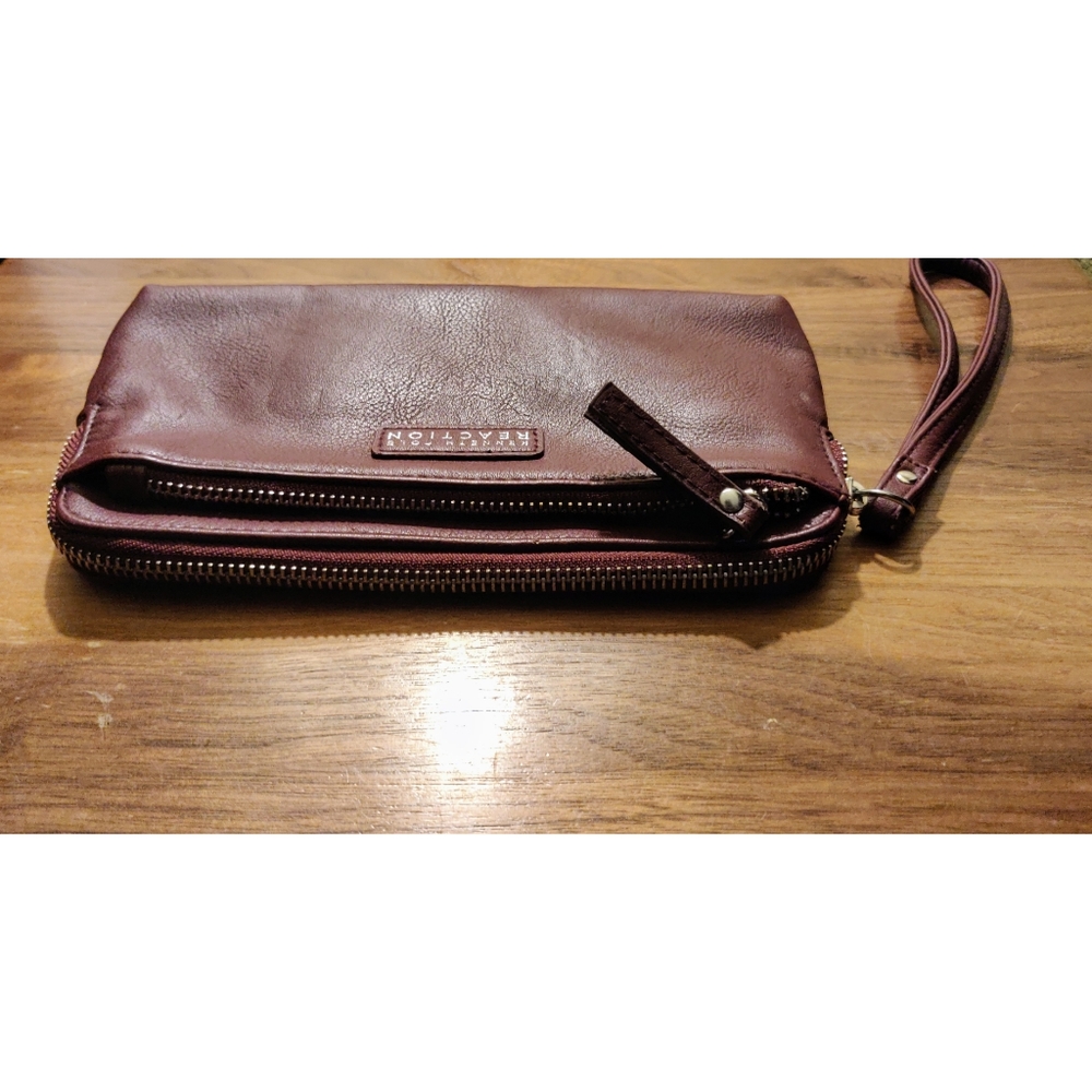 Kenneth Cole Wallet - Picture 2 of 4